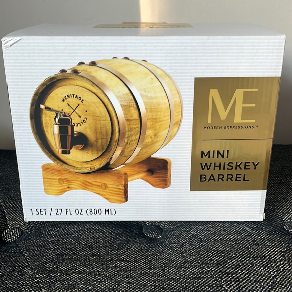 Mini Whiskey Barrel